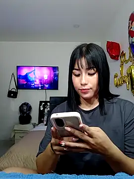 hot-shaved-baby online show from November 20, 8:10 pm