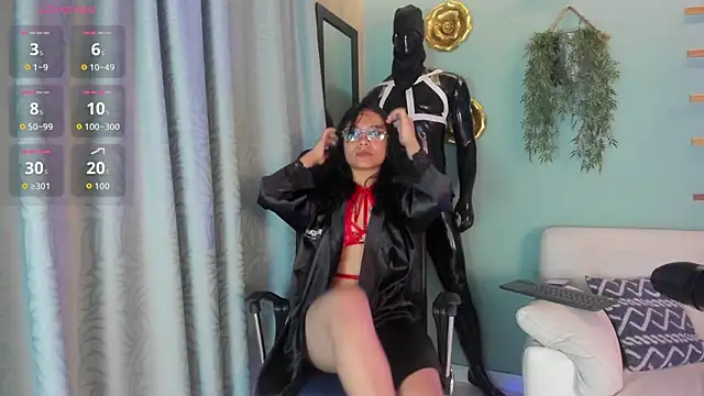 nina belle  online show from November 26, 1:34 pm