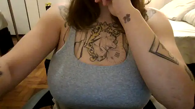 xxxluana online show from December 5, 1:05 am