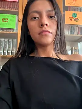 jadeeguti online show from November 19, 11:10 am