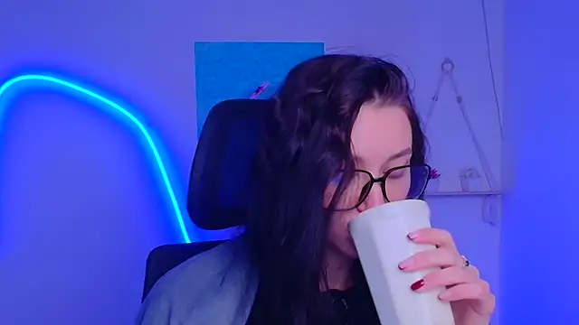 Stella XO online show from January 14, 6:51 am