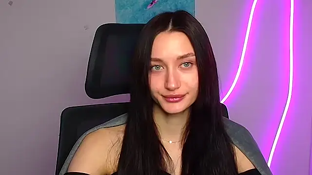 Stella XO online show from April 6, 5:41 am