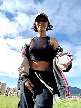 Zoe addiction online show from November 26, 1:01 pm