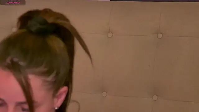 SeniGrandee online show from April 15, 5:57 pm