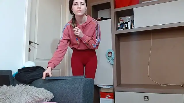 Erii18 online show from March 30, 12:38 pm