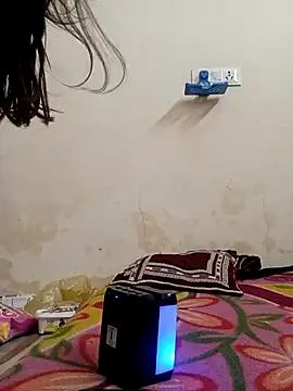 Nomad-Pari12 online show from November 22, 8:50 am