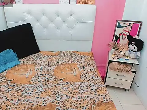 xwetdreamsx online show from March 30, 8:19 pm