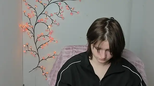 Alice Wonderme online show from January 17, 12:34 pm