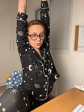KnotBabe online show from June 9, 3:39 am