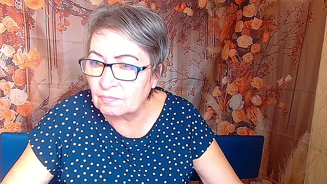 OlgaLuck online show from December 3, 6:38 am