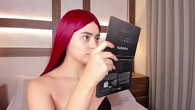 SarhaVega online show from February 5, 1:03 pm