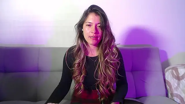 hanna  jones7 online show from February 16, 12:10 am