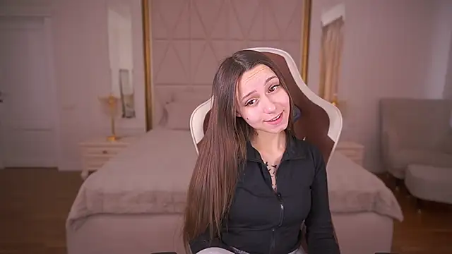 TinyNatalie online show from February 12, 8:05 am