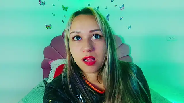 paula brausin  online show from February 17, 3:39 am