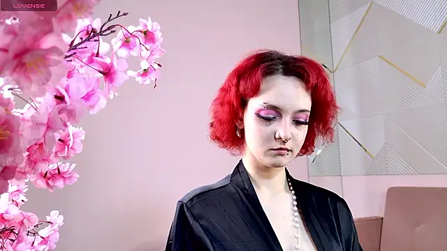 milanastars online show from March 3, 2:01 pm