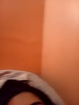 Bizcochitoc4 online show from April 17, 5:26 pm