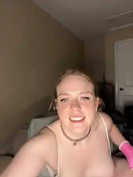 SmirkFans online show from May 18, 4:07 am