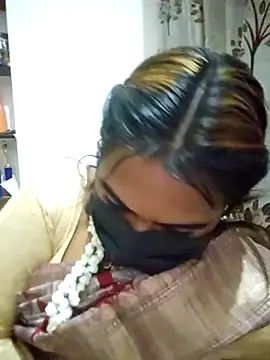 Tamil Smiley Queen online show from February 1, 8:29 pm