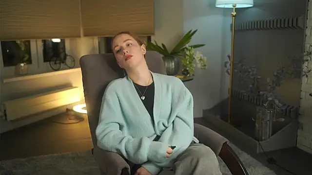 NadaPropst online show from November 25, 12:18 pm