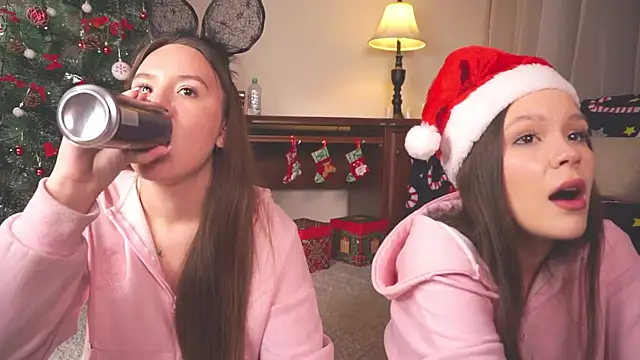 VirginiaRowe online show from December 21, 2:32 pm