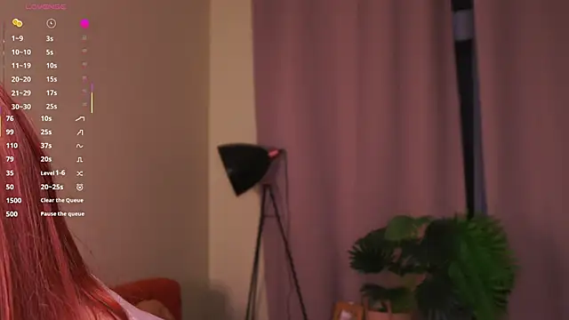 DedeGebo online show from December 5, 4:41 pm