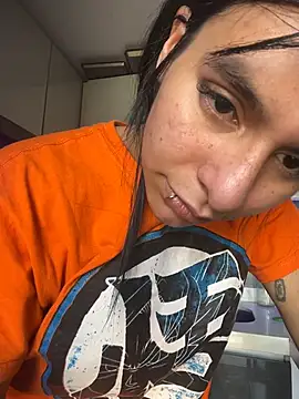 SaraAndrade  online show from March 4, 1:17 pm