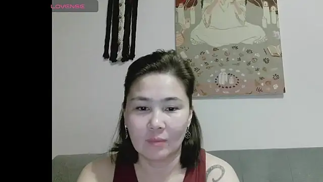 Nettie Allie online show from April 17, 9:50 pm