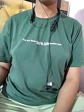 RASHMI SHARMA9 online show from April 8, 5:48 pm