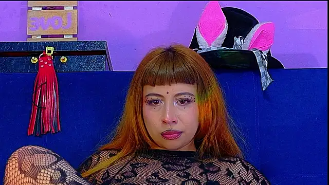 AriesVelvet online show from February 7, 10:30 am