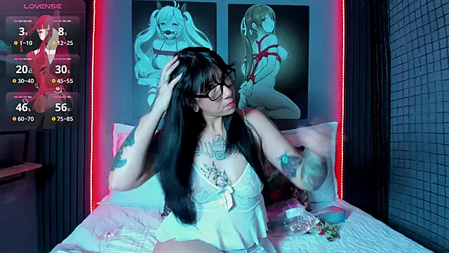 nora temptress online show from May 27, 8:28 pm
