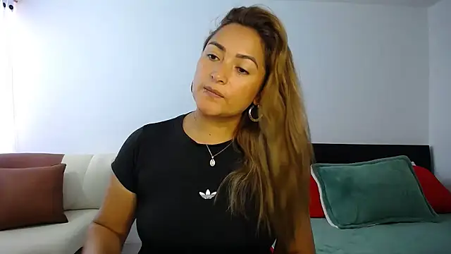 ximenaxcite19 online show from February 23, 1:32 pm