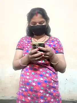 Pooja bhabhi00 online show from December 19, 3:48 pm