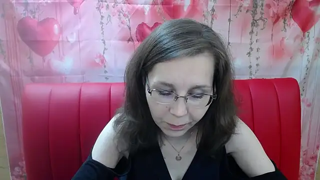 DaisyEdit online show from April 12, 5:21 am