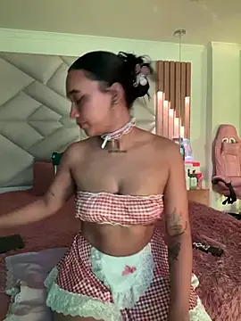 coraline vera online show from April 14, 7:14 pm