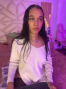 coraline vera online show from April 15, 7:58 pm