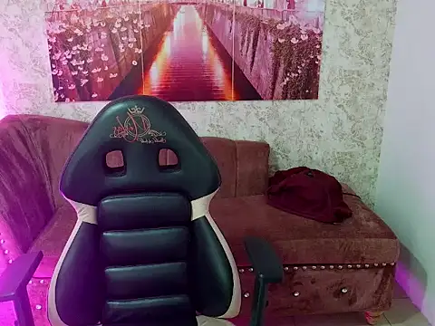 Sweet queen m online show from November 28, 6:00 pm