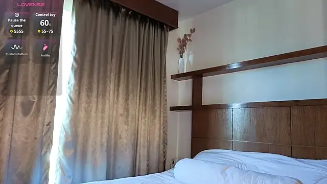 MaryLouuu online show from December 2, 1:40 am