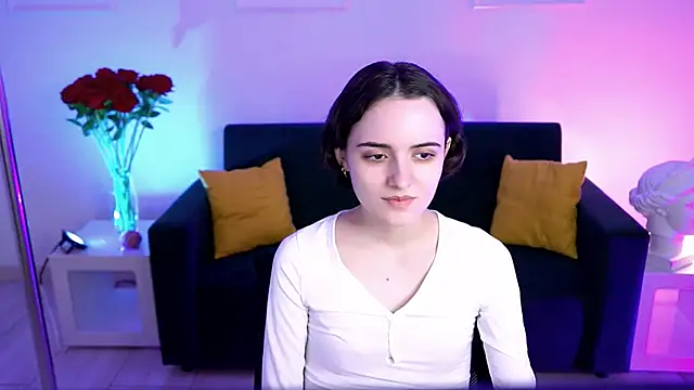 KateWillows online show from March 19, 5:56 am