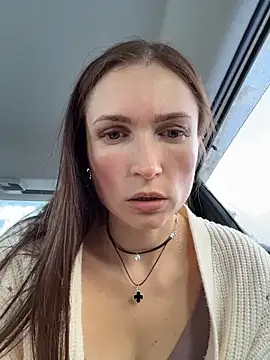 ZaraHill online show from December 21, 4:28 am