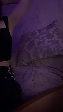 Tinashiny online show from November 28, 5:49 pm