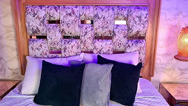 emily dempsey online show from February 15, 7:13 pm