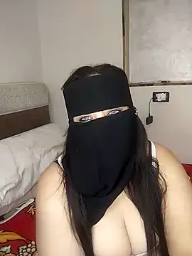 lolotheone online show from February 8, 1:42 am