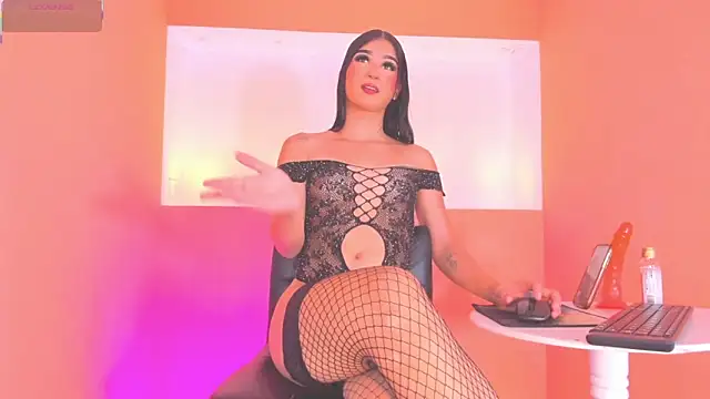 PrettyAngel   online show from February 6, 8:12 pm