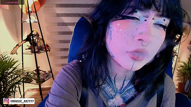 AryRousse online show from May 6, 4:49 am