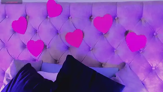 Mylarossi online show from February 8, 4:00 pm