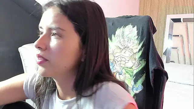 Cherrybombs  online show from April 18, 4:04 am