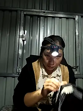 Evelyn-n online show from December 2, 12:51 pm