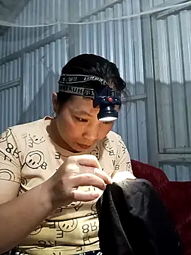 Evelyn-n online show from March 29, 12:48 pm