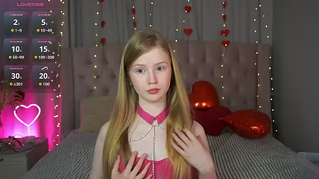 LilianHoward online show from February 10, 12:08 pm