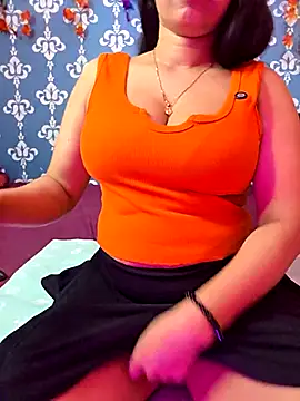 Hot-Haney77 online show from January 6, 6:39 am